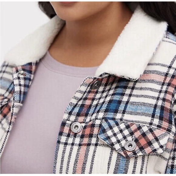 Torrid size 00x 10 M/L Trucker Jacket - Sherpa Trim Plaid - Picture 3 of 8